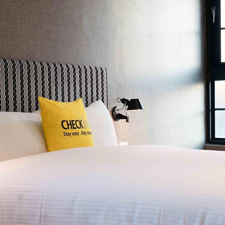 Check Inn Taichung Ziyou Dış mekan fotoğraf